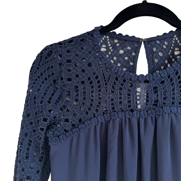 Lilly Pulitzer Amenna Lace Flounce Sleeve Blouse, True Navy, Size 00 - Picture 4 of 9